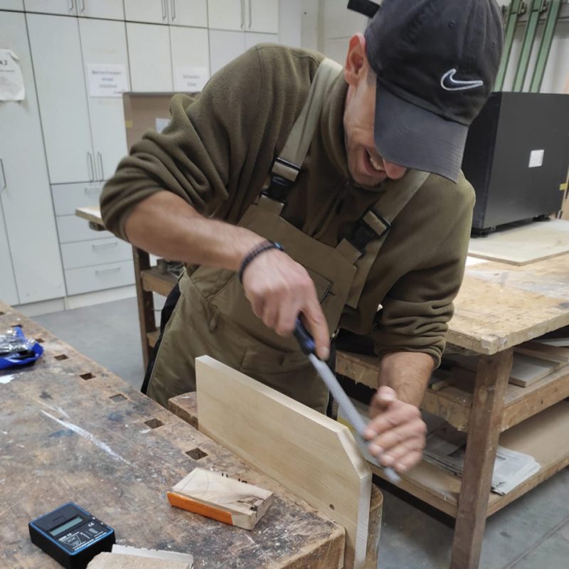 Azubi Dimitrios´ erstes Übungsprojekt - Feilen