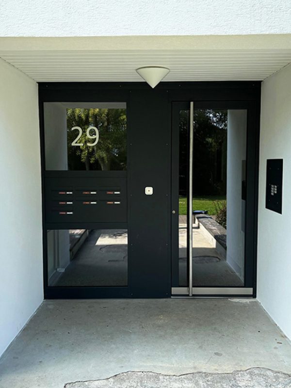 Erneuerung der Haustüranlagen für Mehrfamilienhäuser