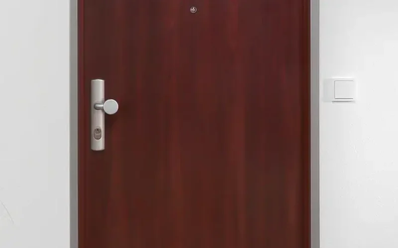 Wohnungseingangstr03