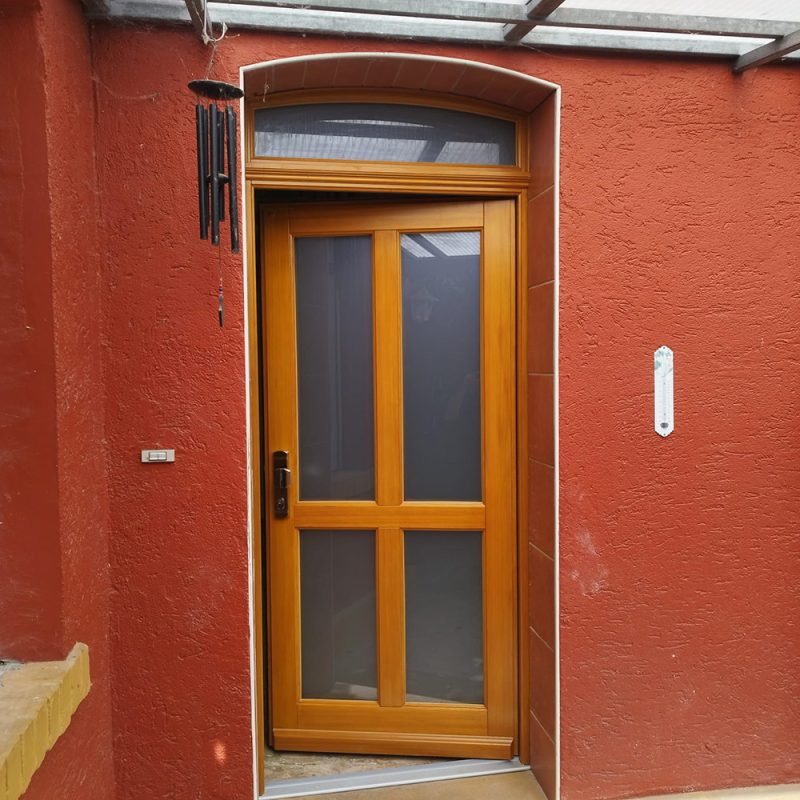 Eine neue Holzhaustür für mehr Komfort und Sicherheit