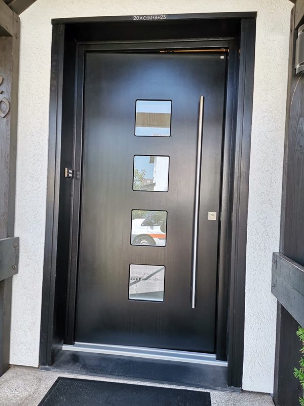 Holzhaustür Projekt nachher außen